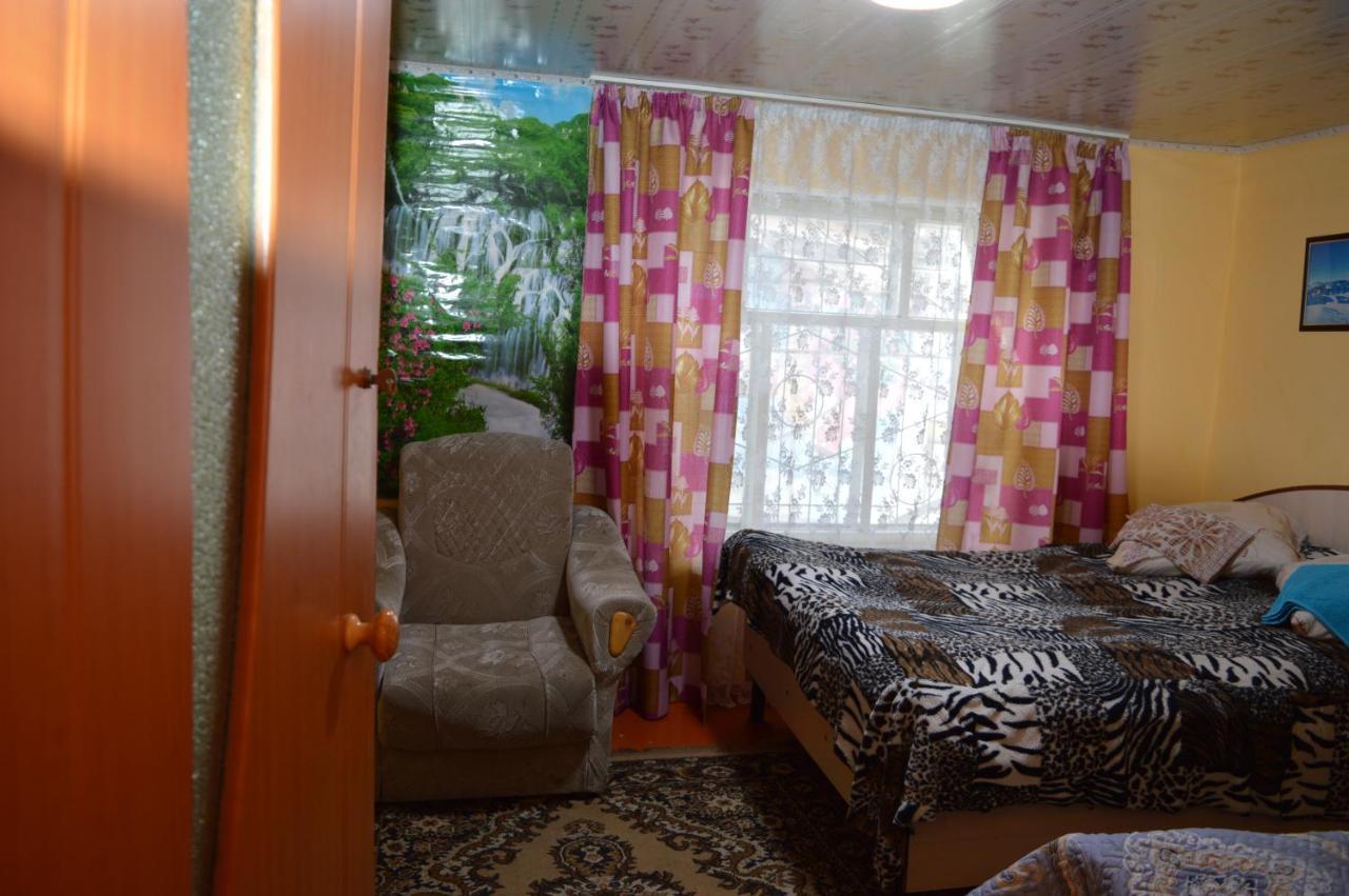 Guest House On Derbisheva Karakol Exterior foto
