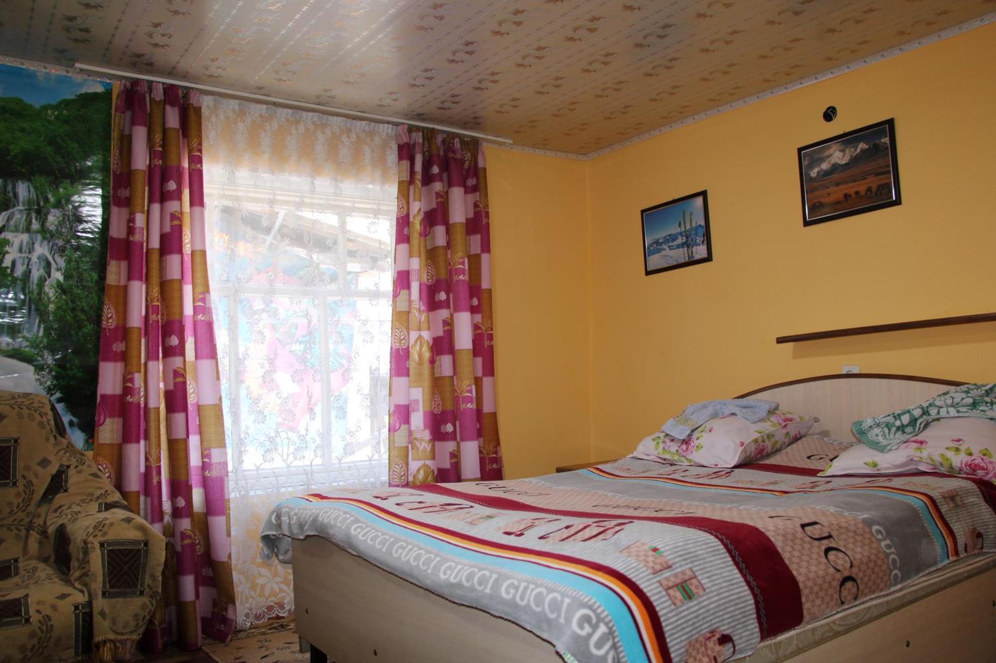 Guest House On Derbisheva Karakol Exterior foto
